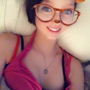 Meet your Posher, Alyson